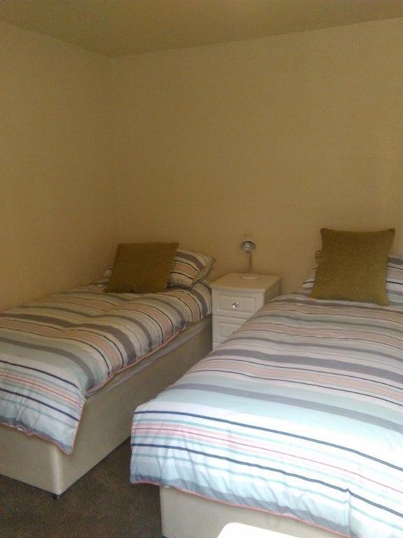Columbus Holiday Flats สการ์โบโรห์ ภายนอก รูปภาพ